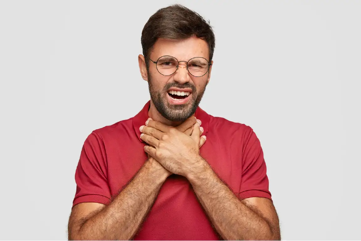 Regurgitación de alimentos o líquidos